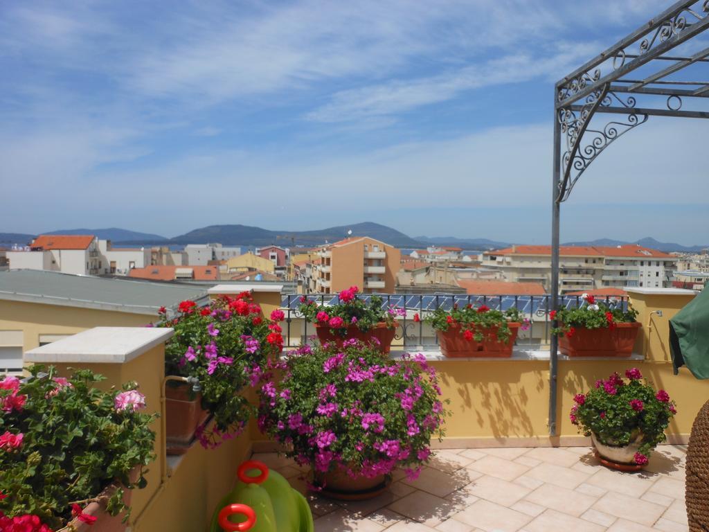 Casa I Gerani Vista Mare Apartment Алгеро Екстериор снимка