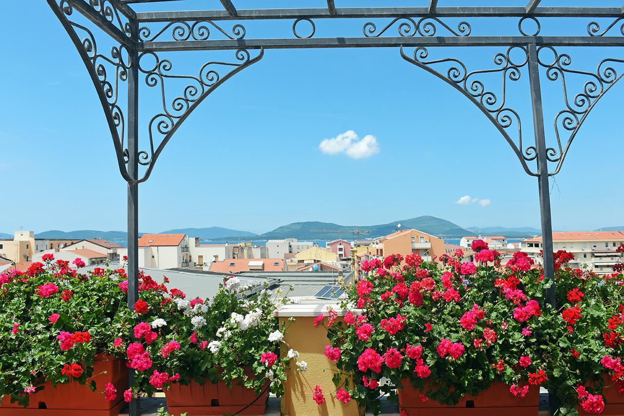 Casa I Gerani Vista Mare Apartment Алгеро Екстериор снимка